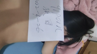 少女骑着鸡巴,在高清视频中口交