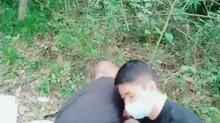 幼儿园校车健身学员出轨健身教练，大庭广众之下口交回家狂操出白浆（完整48部简芥