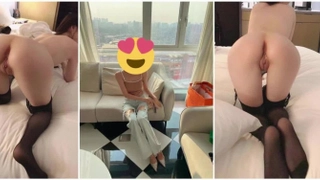 黄衣牛仔短裤妹子，调情舔奶口交上位骑乘猛操呻吟娇喘