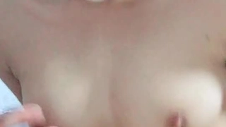 保时捷三观炸裂了！无意间翻看女友手机发现了她被别人操【完整版看下遍简阶】
