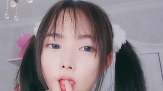 xh98hx 尾随少女到酒店!!逼他自慰到力竭才推倒她强行揉奶爆操!!