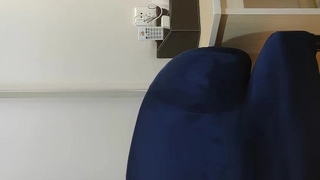 三十多岁少妇，口起来可真卖力